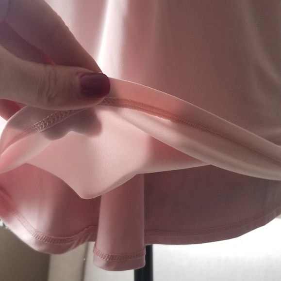 V neck tank from WHBM - Picture 3 of 7